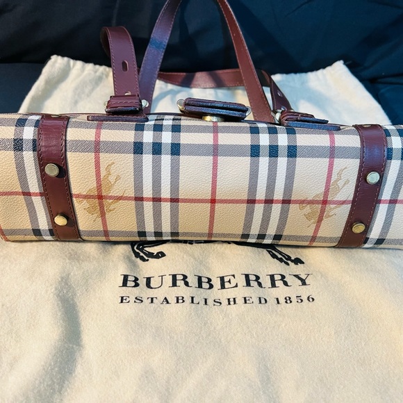 Vintage Burberry Haymaker Buckle Flap Coated Canvas Bag - Picture 6 of 11